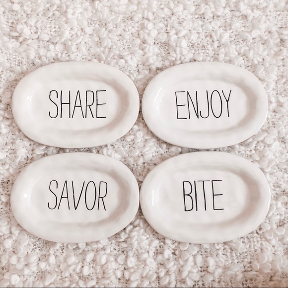 MUD PIE BISTRO PLATES SET OF 4 - Picture 2 of 7